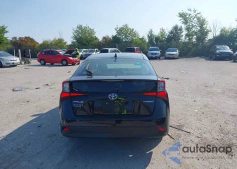 2021 Toyota Prius Le z USA, uszkodzony, nr VIN JTDKAMFU4M3146400